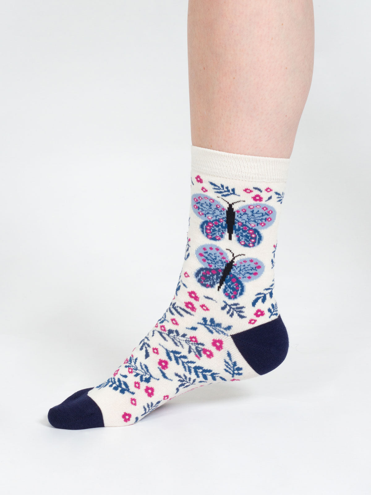 Floral Insect Bamboo Socks - Ecru Butterfly