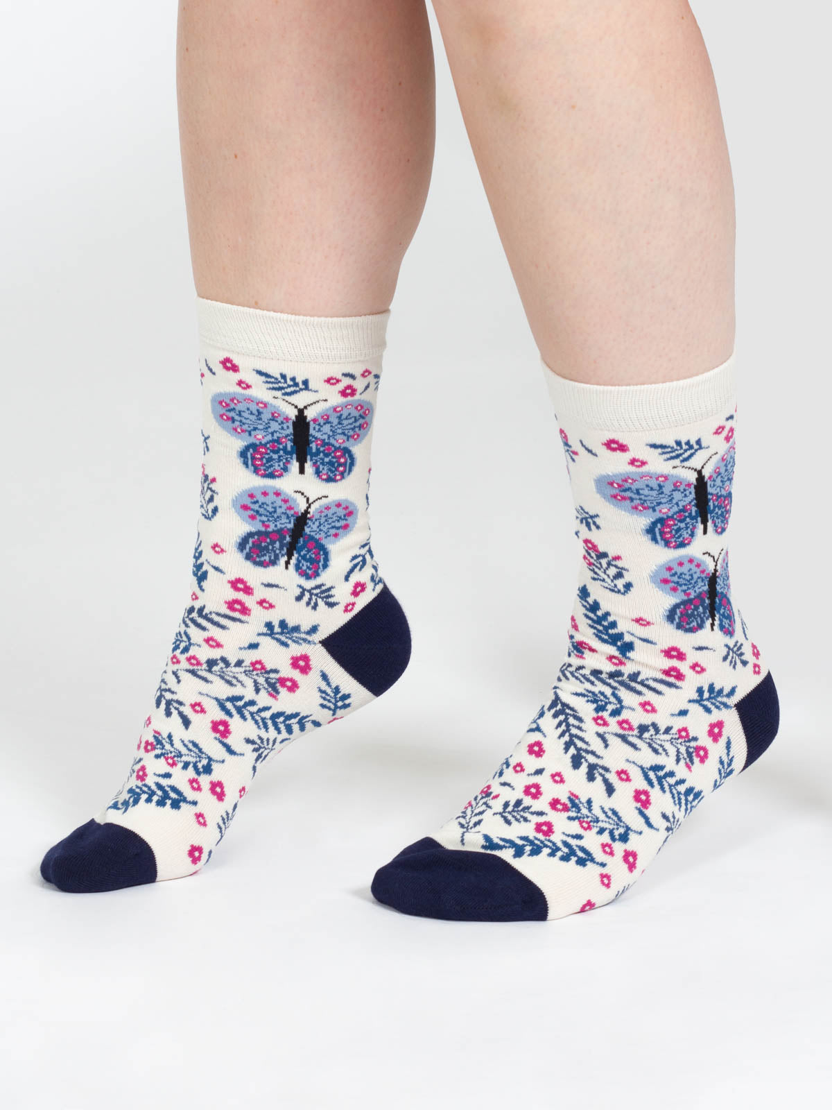 Floral Insect Bamboo Socks - Ecru Butterfly