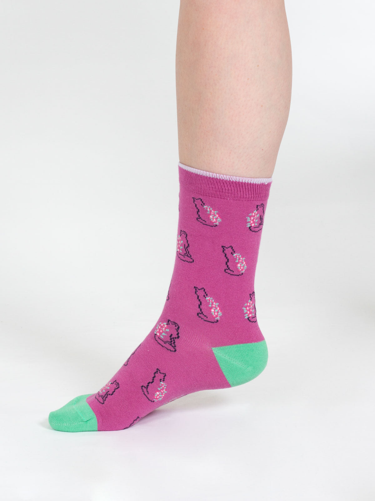Outline Animal Bamboo Socks - Purple Cat