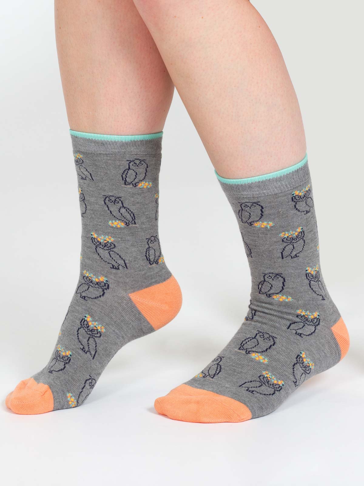 Outline Animal Bamboo Socks - Grey Owl