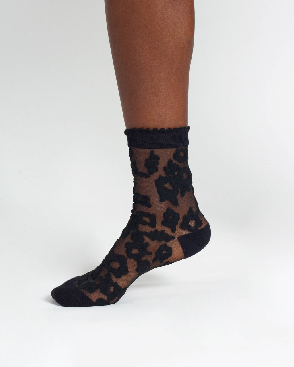 Floral Sheer Short Bamboo Ankle Socks - Black Multi